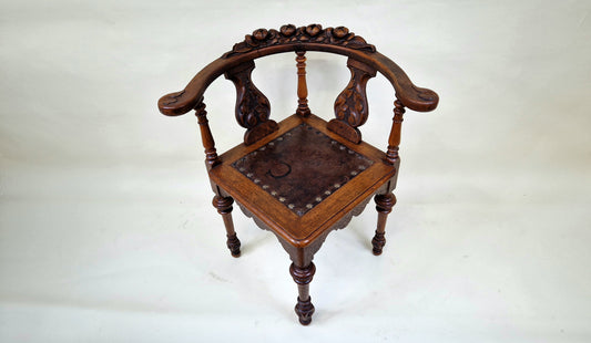 Antique Victorian Carved Walnut Italian Corner Chair - Roses Head Detail 1900s