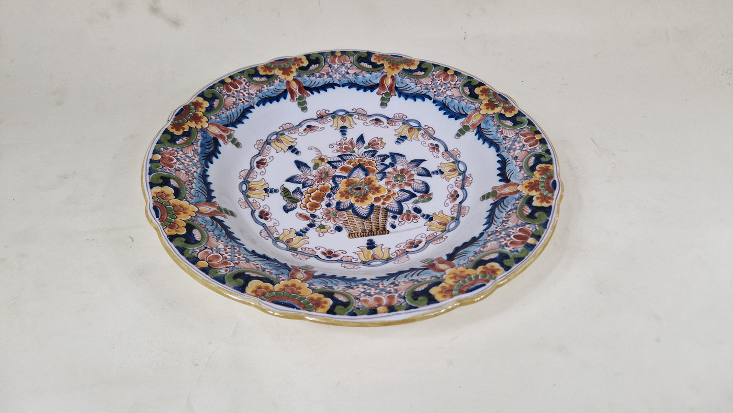 Vintage Makkumer Earthwork Wall Plate - Beautiful Flower Design