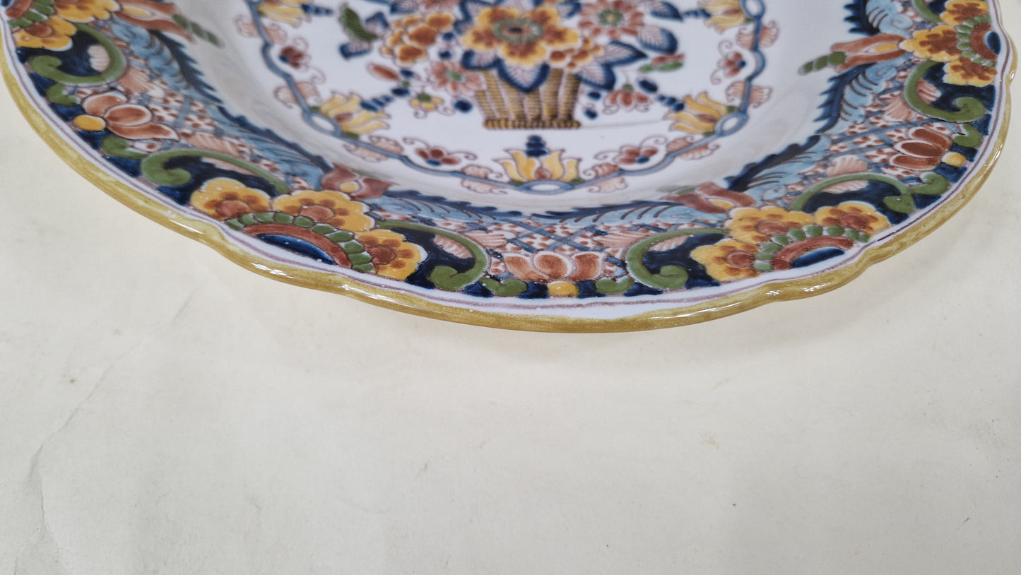 Vintage Makkumer Earthwork Wall Plate - Beautiful Flower Design