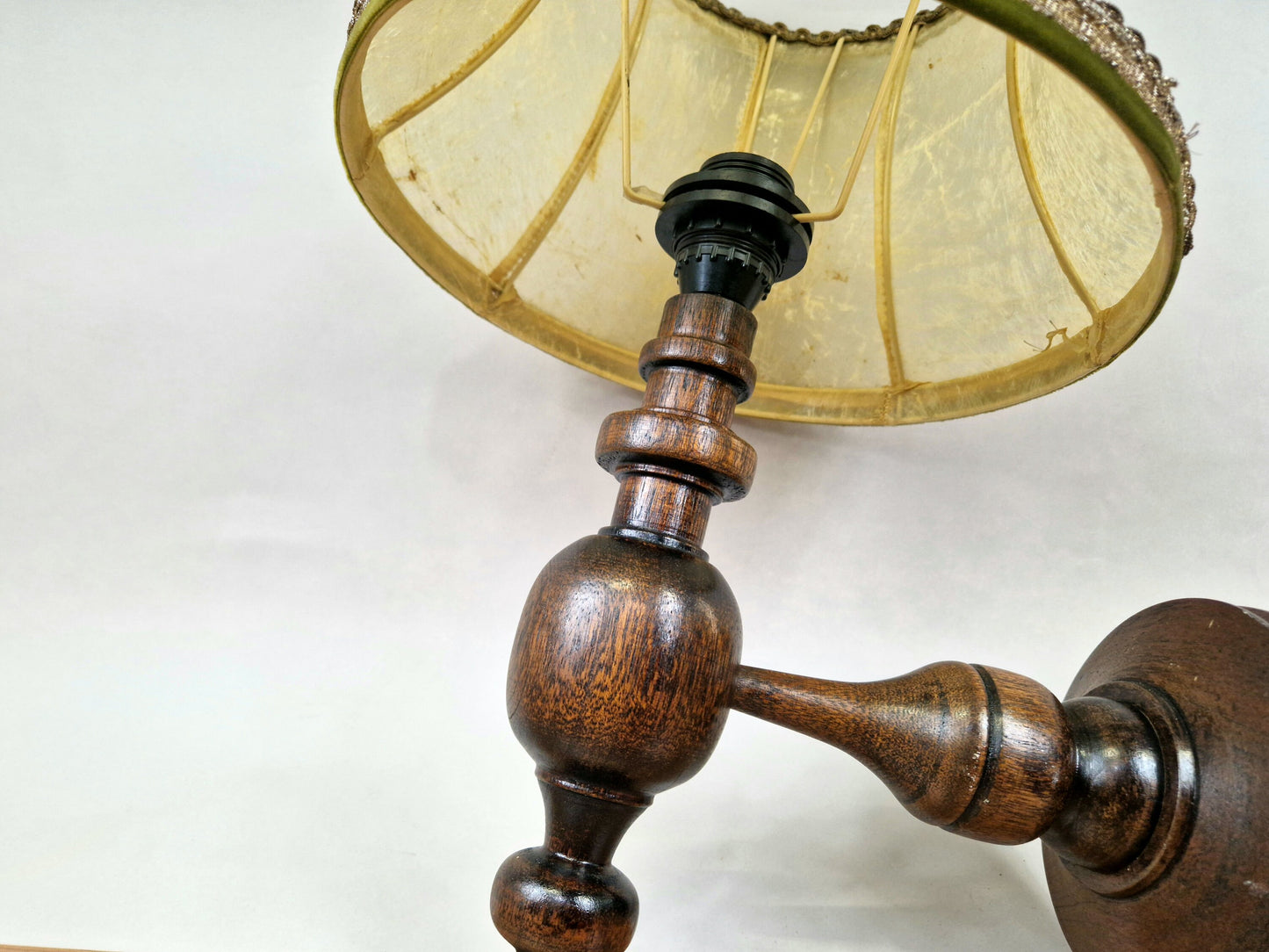 Vintage wandlamp met unieke varkensblaas lampenkap in mid-century design