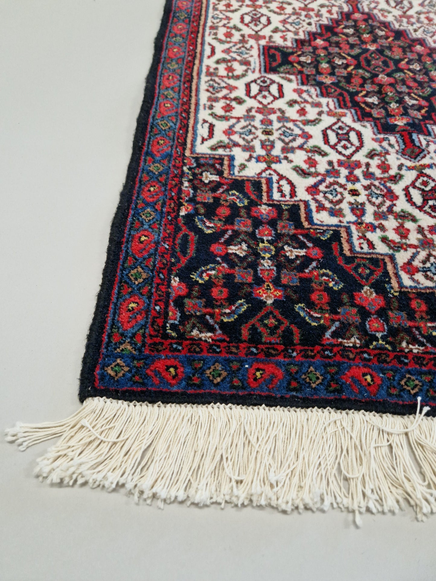 Vintage Senneh Handknotted Persian rug - 126 x 70 CM - 4.13 x 2.29ft - Persian carpet - 100% cotton / wool