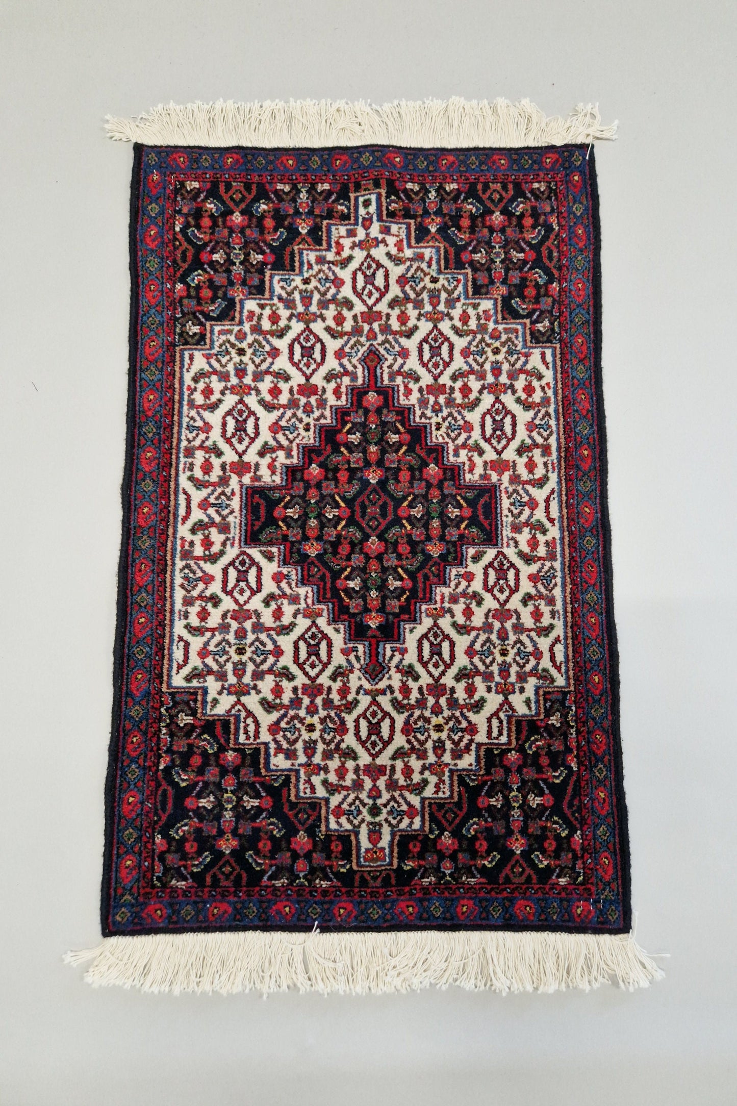 Vintage Senneh Handknotted Persian rug - 126 x 70 CM - 4.13 x 2.29ft - Persian carpet - 100% cotton / wool