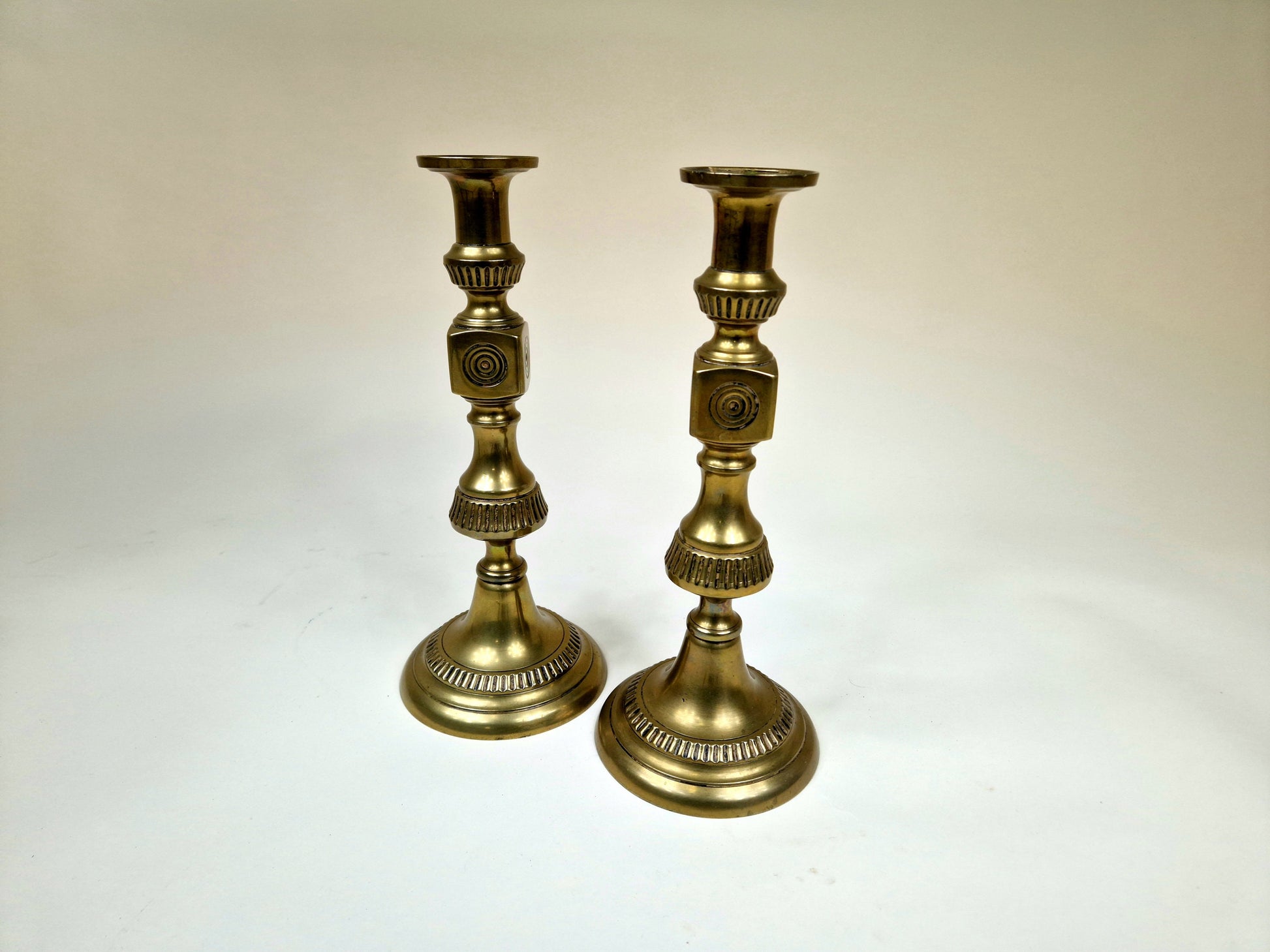 Antique Victorian Brass candle holders with Bullseye Design - Set of 2 –  Hollandia Housewares