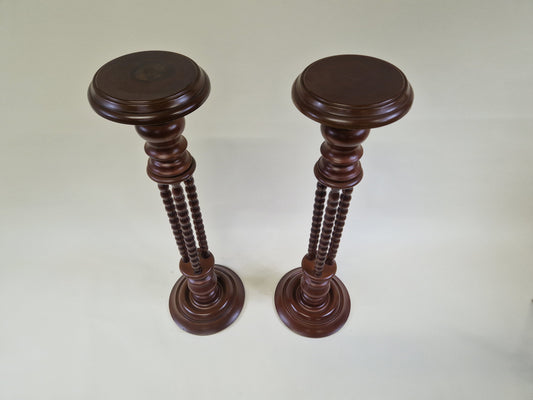 Paar vintage Franse klosplantenstandaards